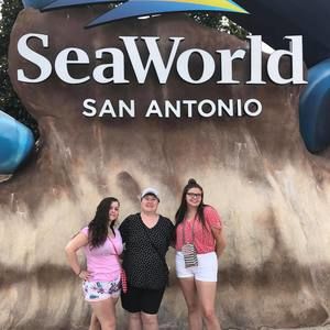 Meet your Posher, Joy